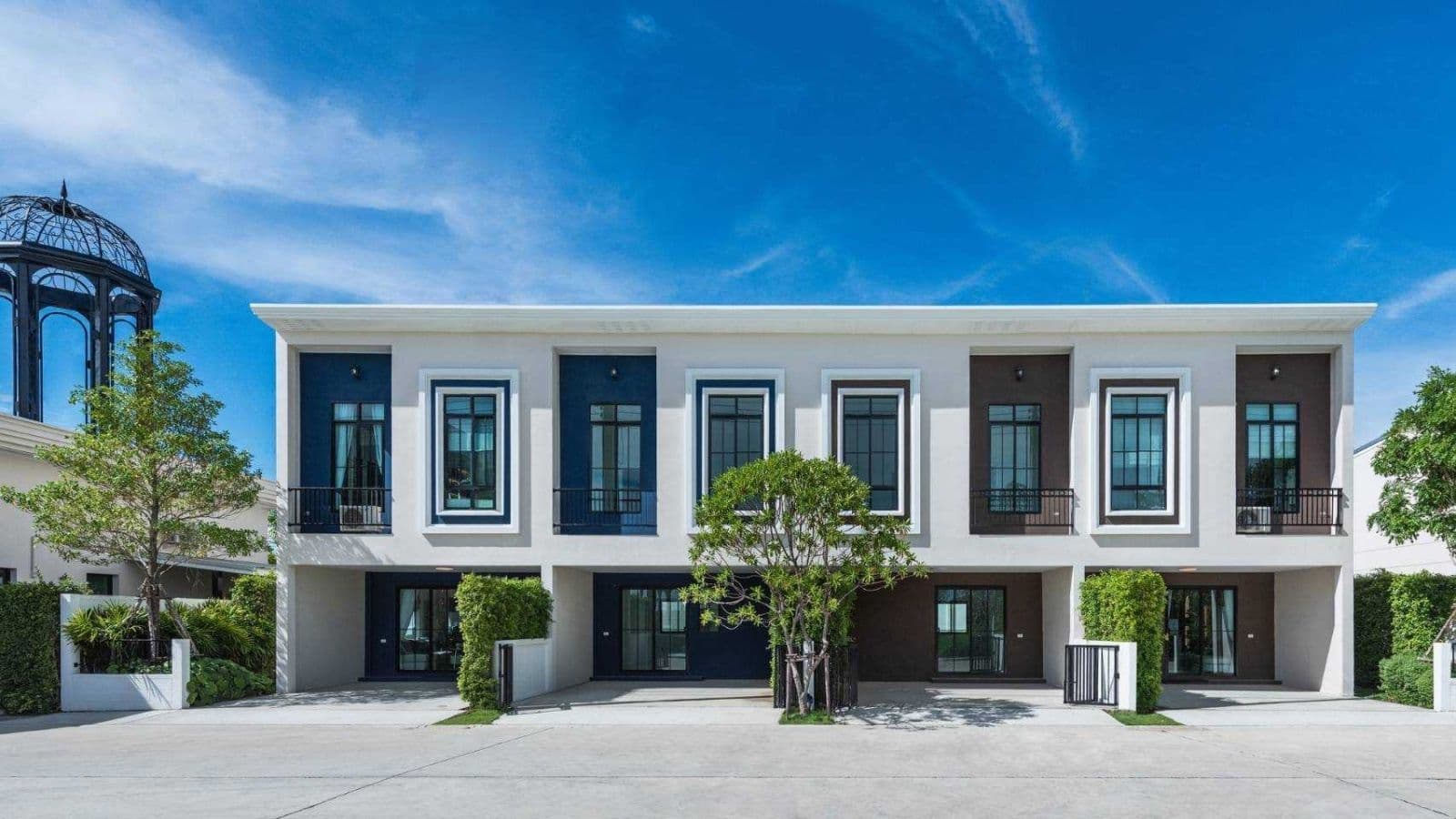 Cozy detached townhouse — 1